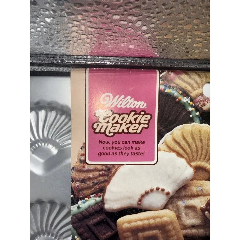 Wilton Barcelona Classic Aluminum Cookie Mold – 1984 - #2306-106